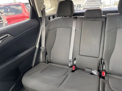 Used 2025 Kia Sportage LX image 38