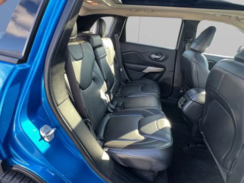 Used 2018 Jeep Cherokee Limited w/ High Altitude Package image 13