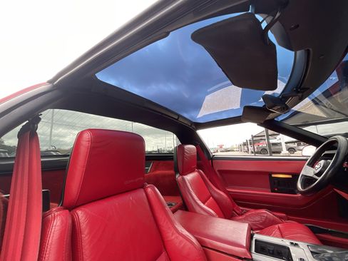 Used 1987 Chevrolet Corvette Coupe image 19