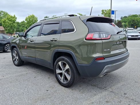 Used 2019 Jeep Cherokee Limited AWD/4WD image 4