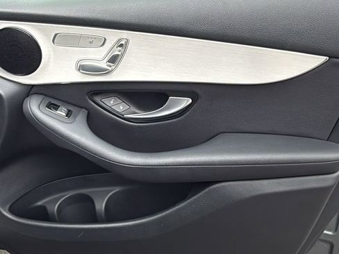 Used 2021 Mercedes-Benz GLC 300 image 33