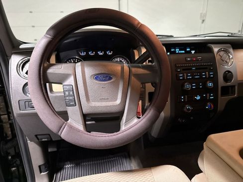 Used 2011 Ford F150 XLT image 11