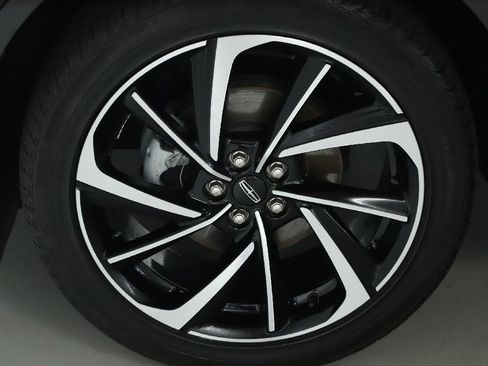 Used 2023 Lincoln Corsair Reserve w/ Equipment Group 201A AWD/4WD image 40