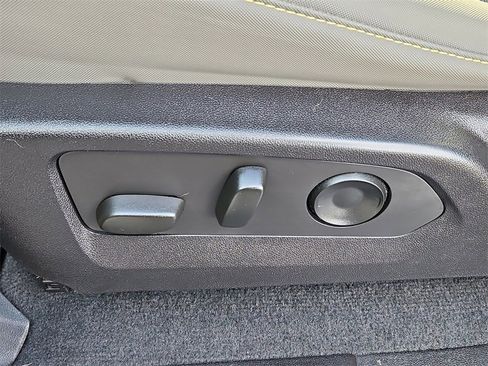 Certified 2024 Chevrolet Colorado ZR2 w/ Technology Package image 24