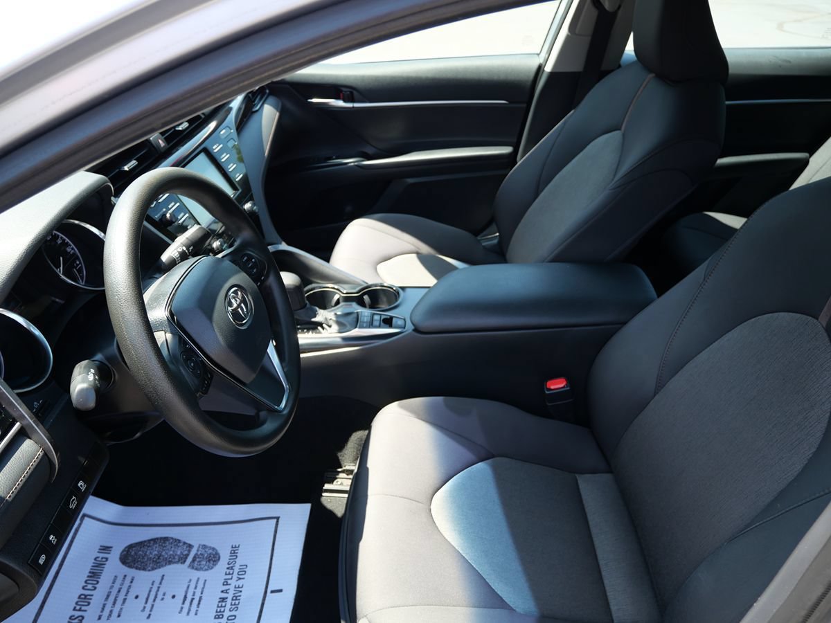Used 2020 Toyota Camry LE w/ Fleet Convenience Package FWD image 10