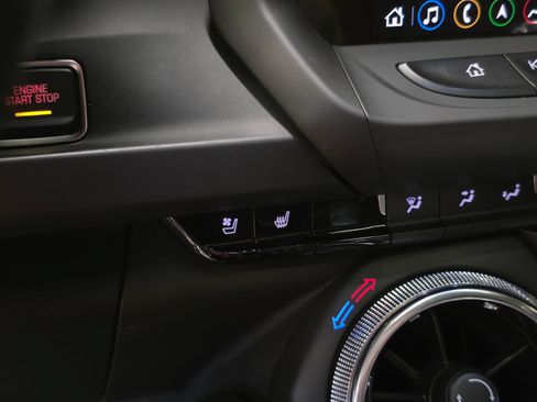Used 2021 Chevrolet Camaro SS RWD image 27