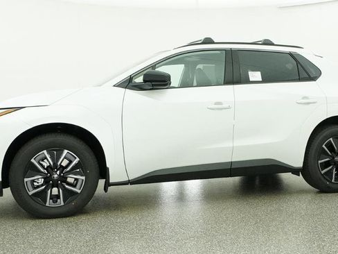 New 2026 Toyota bZ FWD image 5
