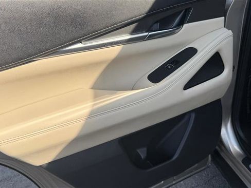 Used 2023 INFINITI QX60 Luxe FWD image 22