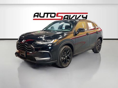 Used 2024 Honda HR-V Sport image 3