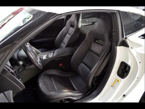 Used 2018 Chevrolet Corvette Stingray Coupe w/ Battery Protection Package RWD image 12