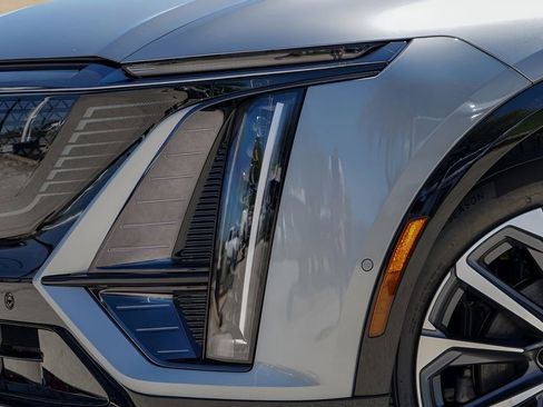 New 2026 Cadillac Lyriq Sport w/ LPO, Floor Liner Package image 3