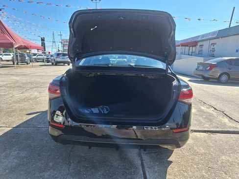 Used 2025 Nissan Sentra S image 26