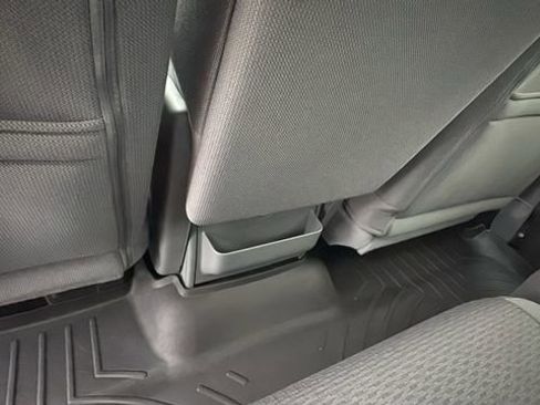 Used 2011 Ford F150 XLT w/ XLT Chrome Pkg image 24