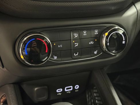 Certified 2022 Chevrolet TrailBlazer LT FWD image 25
