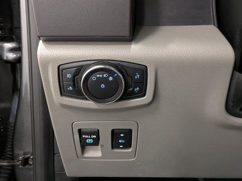 Used 2019 Ford F150 XLT w/ Equipment Group 302A Luxury image 21