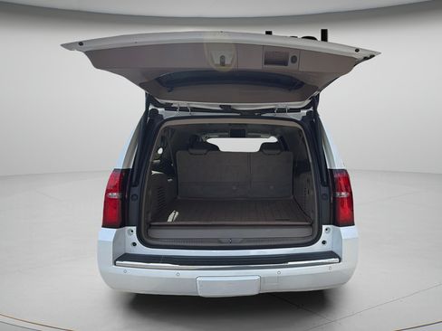 Used 2016 Chevrolet Suburban LTZ AWD/4WD image 32