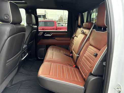 Certified 2025 GMC Sierra 2500 Denali Ultimate image 44