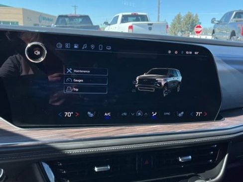 Used 2025 Chevrolet Tahoe LT AWD/4WD image 23