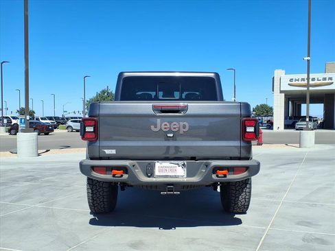 New 2025 Jeep Gladiator Mojave w/ Convenience Group image 5