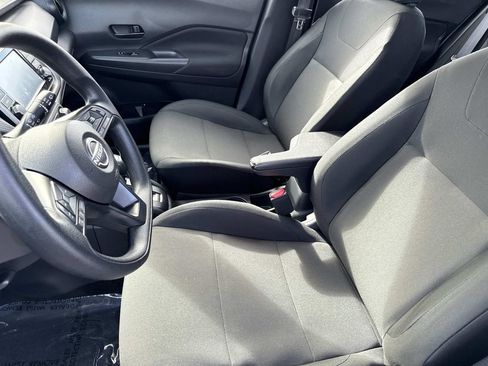 Certified 2025 Nissan Kicks Play S image 20