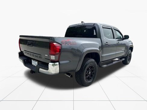 Used 2021 Toyota Tacoma SR5 image 9