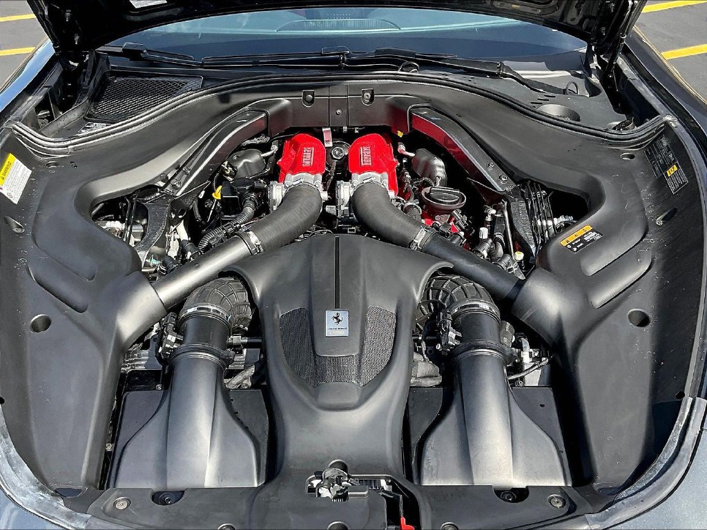 Used 2024 Ferrari Roma RWD image 27