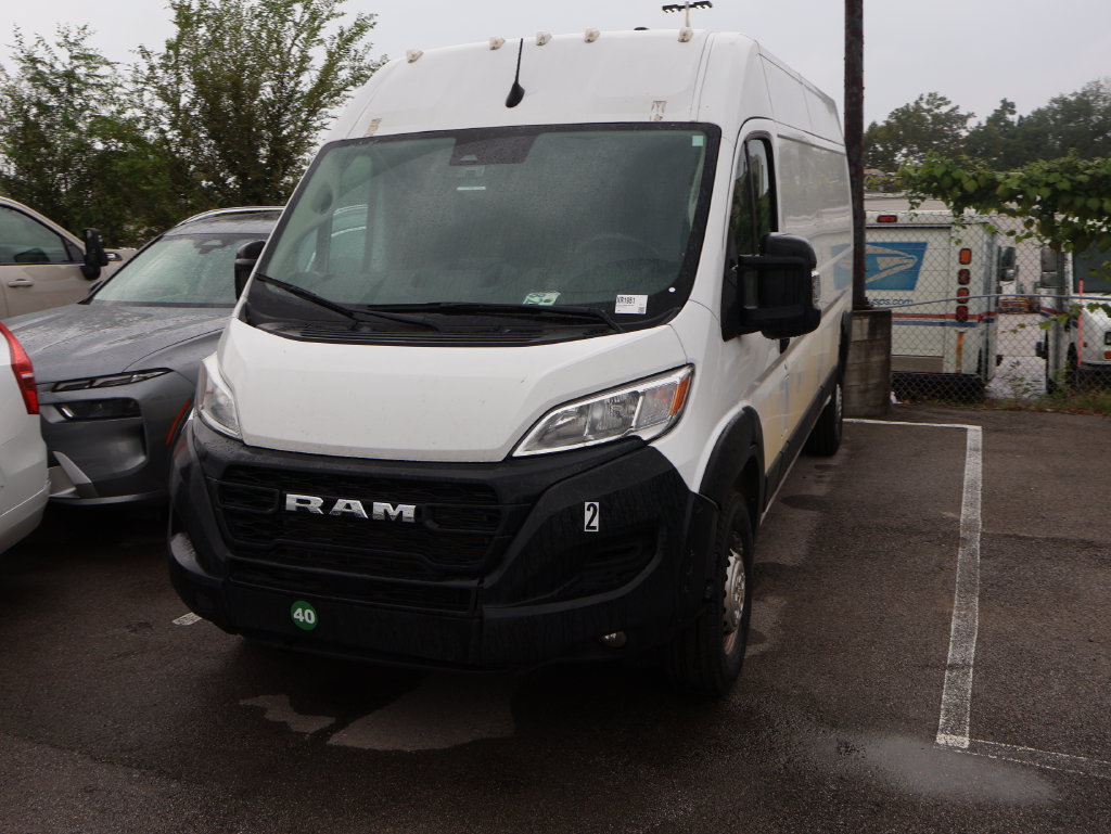 Used 2025 RAM ProMaster 2500 w/ Convenience Group FWD image 12