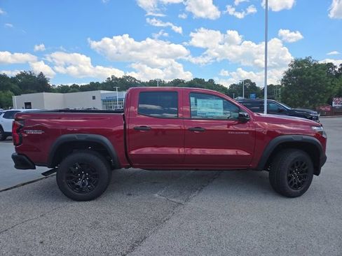 New 2026 Chevrolet Colorado Trail Boss AWD/4WD image 18