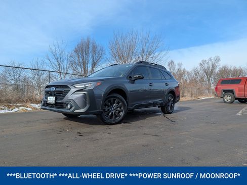 Used 2025 Subaru Outback Onyx Edition image 2