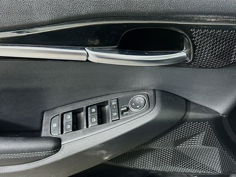 Used 2025 Kia Seltos S image 13