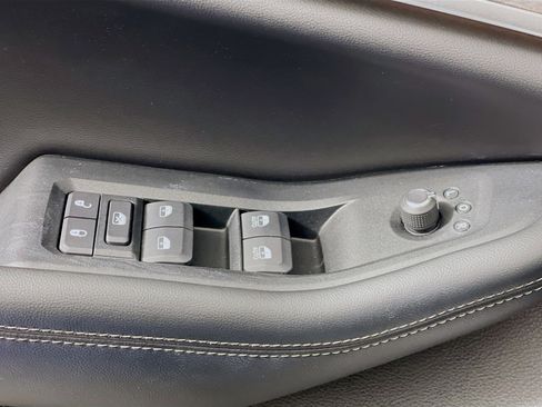 Used 2024 Jeep Grand Cherokee L Limited w/ Luxury Tech Group II image 15