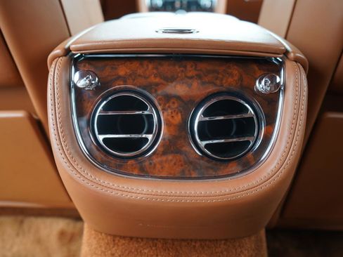 Used 2011 Bentley Mulsanne image 51