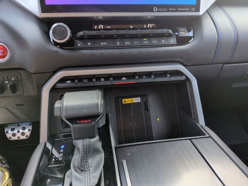 Used 2024 Toyota Tundra Platinum w/ TRD Off-Road Package image 18