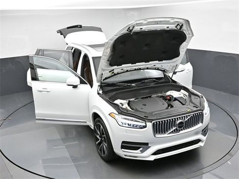 Used 2023 Volvo XC90 B6 Plus w/ Protection Package Premier image 49