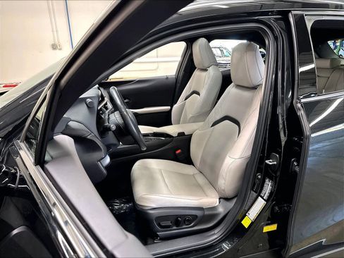 Used 2024 Lexus UX 250h FWD image 24