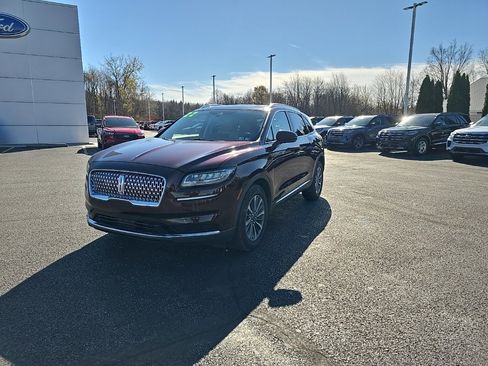 Used 2022 Lincoln Nautilus Reserve image 1