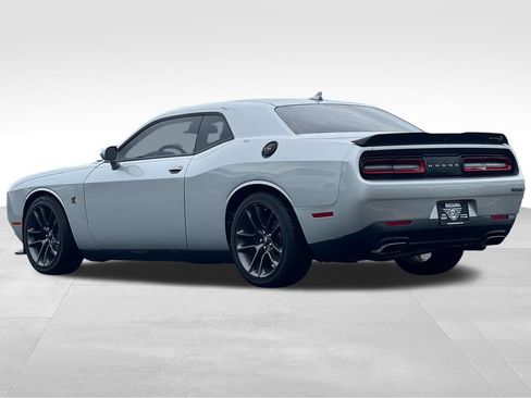 Used 2021 Dodge Challenger R/T Scat Pack RWD image 5