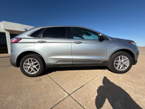 Used 2024 Ford Edge SEL image 18