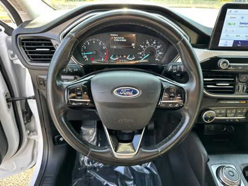 Used 2022 Ford Escape SE w/ Convenience Package image 24