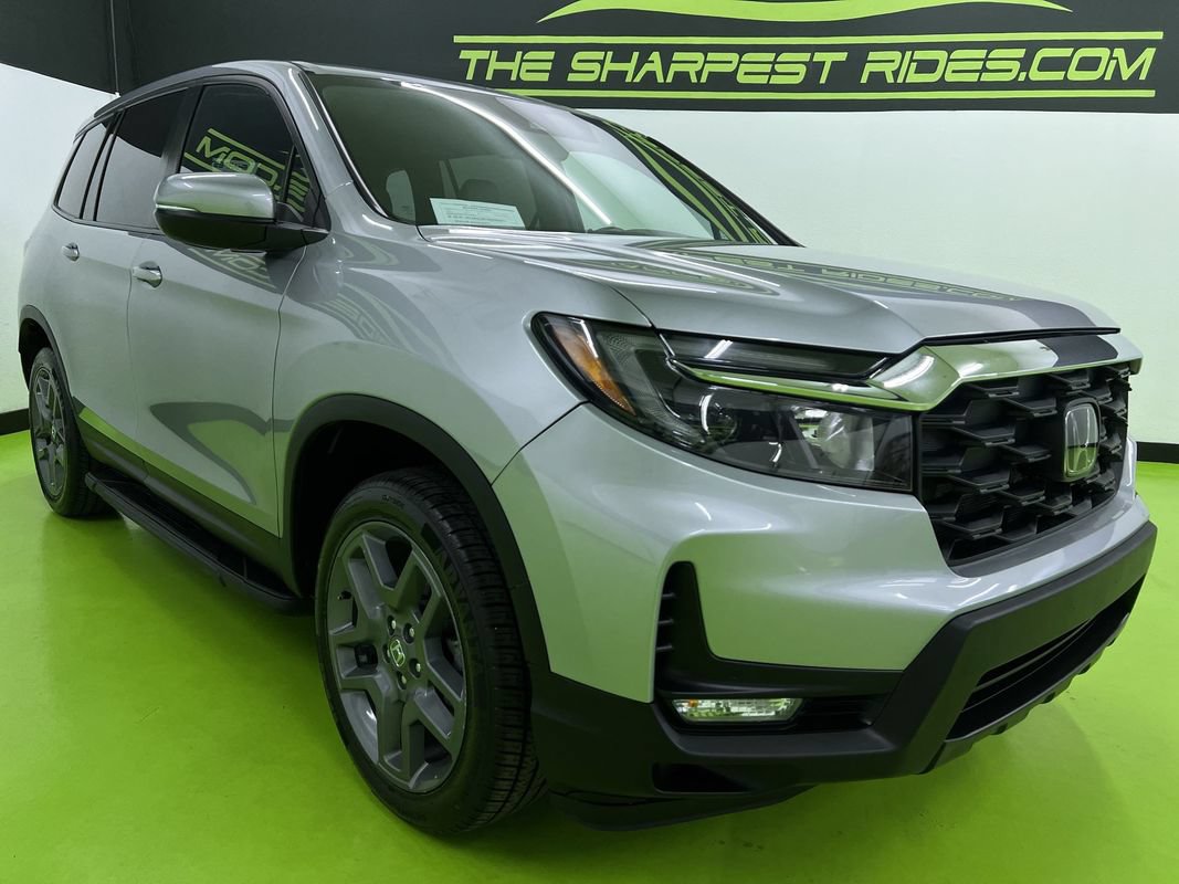 Used 2023 Honda Passport EX-L image 2