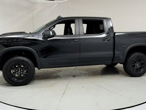 Certified 2025 Chevrolet Silverado 1500 ZR2 w/ Technology Package AWD/4WD image 2
