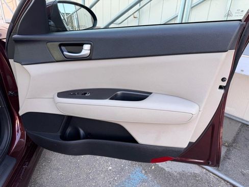 Used 2018 Kia Optima LX image 20