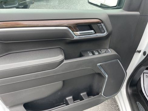 Used 2023 Chevrolet Silverado 1500 LT image 8