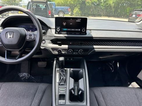 Used 2023 Honda Accord LX image 15