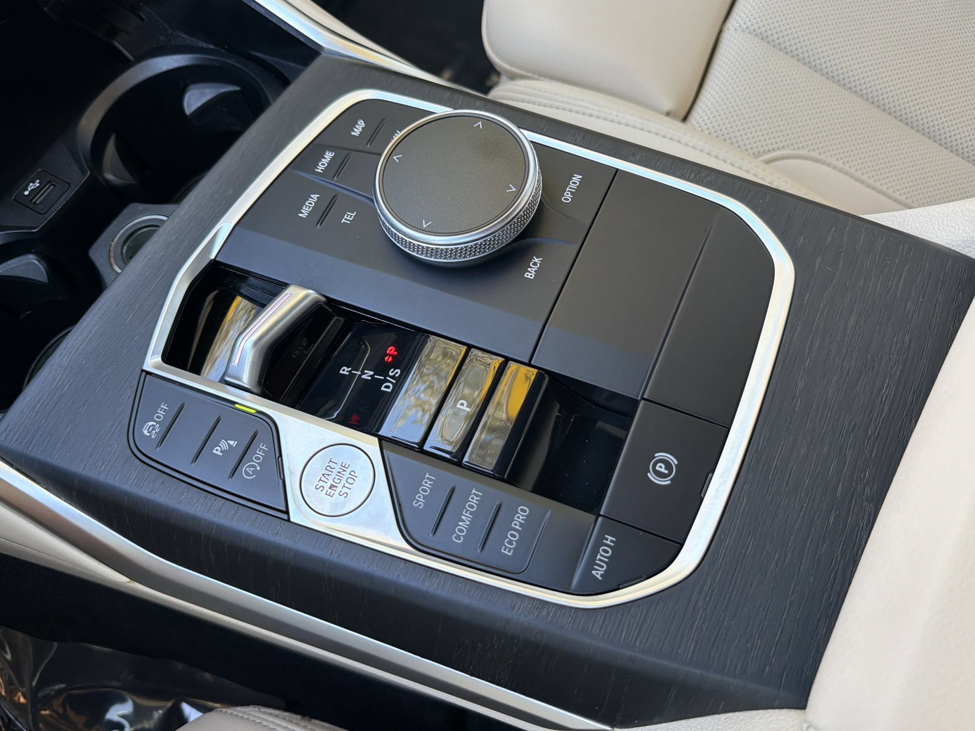 Used 2023 BMW 330i Sedan w/ Premium Package RWD image 34