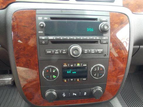 Used 2013 Chevrolet Tahoe LT w/ All-Star Edition RWD image 15