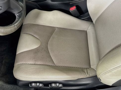 Used 2016 Nissan 370Z Touring Sport RWD image 21