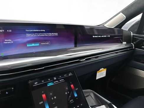 New 2025 Cadillac Escalade IQ Sport 2 image 24