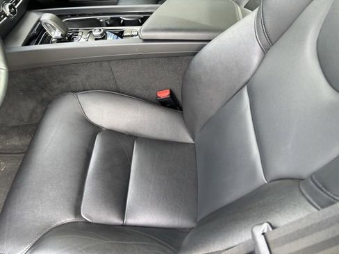 Used 2024 Volvo S60 B5 Core image 12