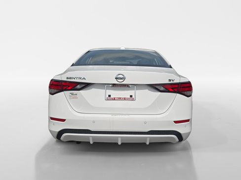 Used 2022 Nissan Sentra SV w/ All-Weather Package FWD image 4